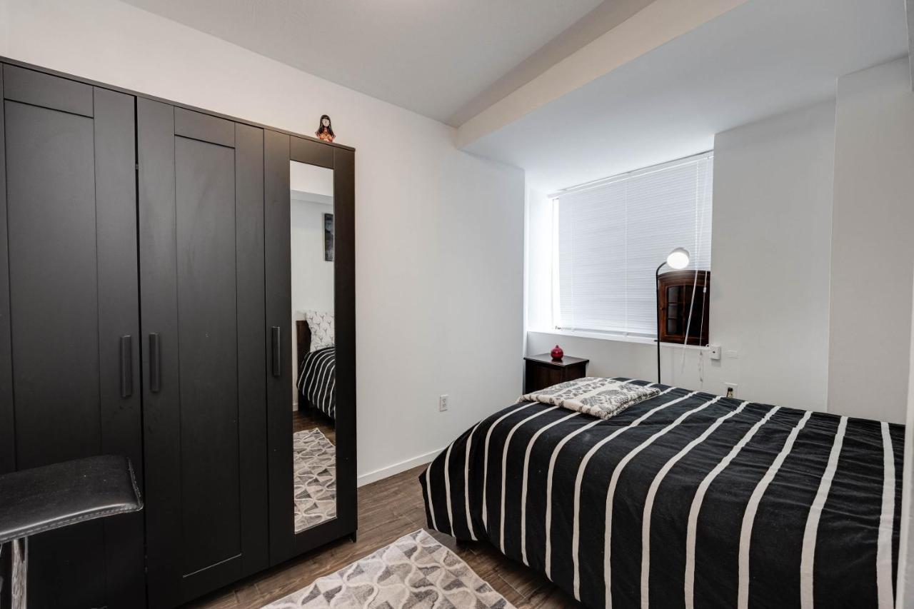 Bright Parkdale Court - Little Portugal W/ Free Parking Toronto Exterior foto