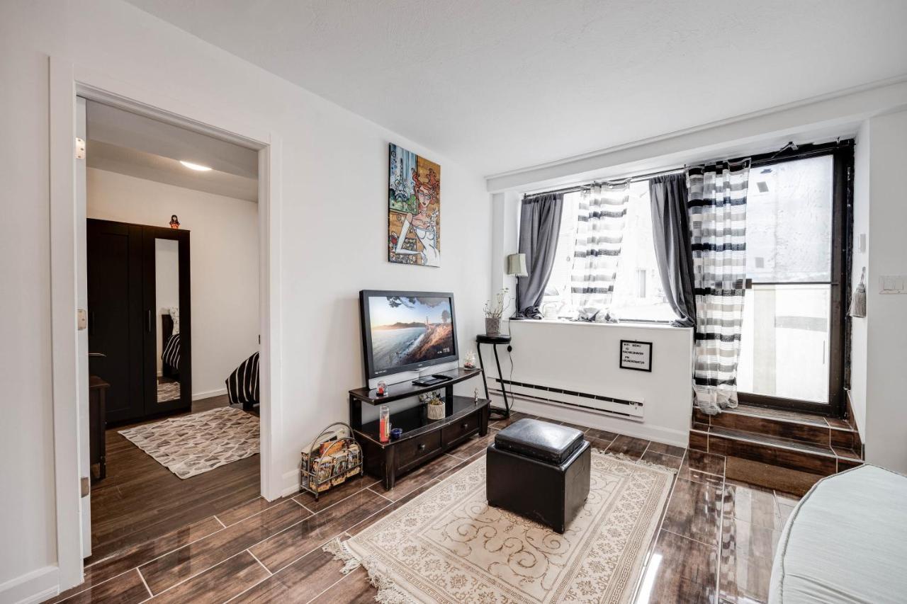 Bright Parkdale Court - Little Portugal W/ Free Parking Toronto Exterior foto