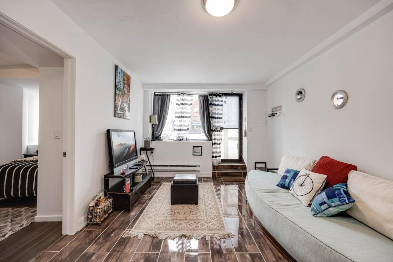 Bright Parkdale Court - Little Portugal W/ Free Parking Toronto Exterior foto