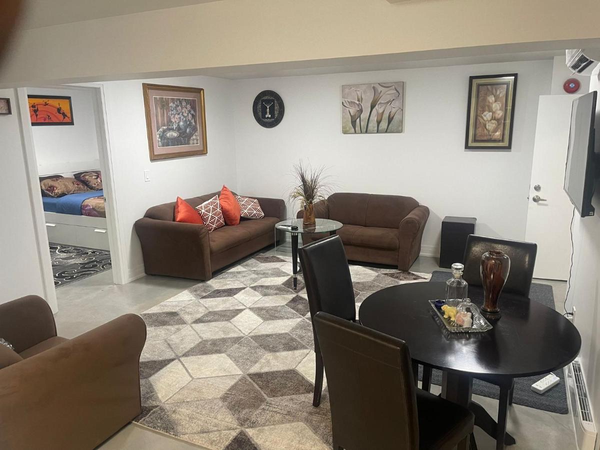 Bright Parkdale Court - Little Portugal W/ Free Parking Toronto Exterior foto