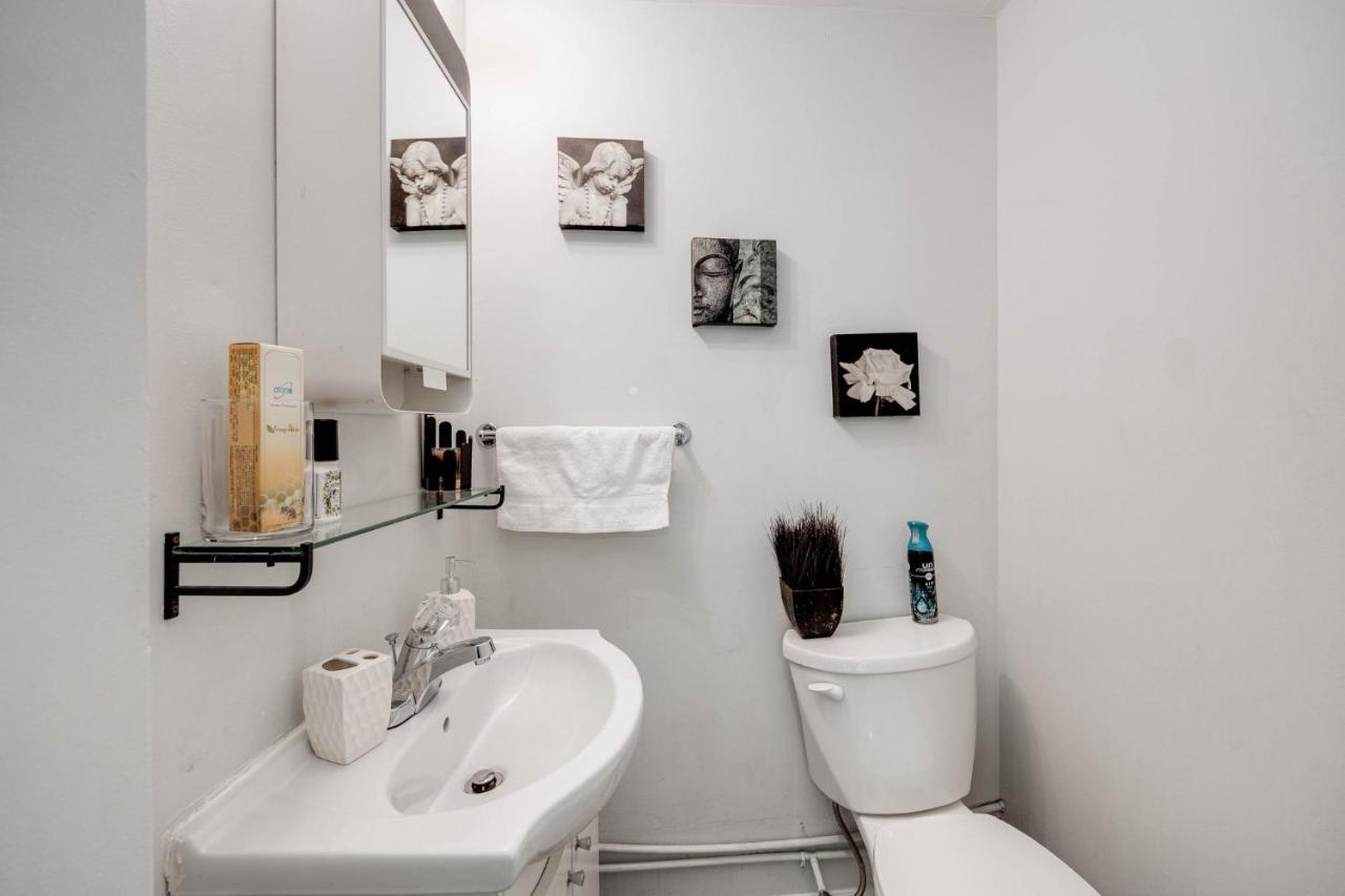 Bright Parkdale Court - Little Portugal W/ Free Parking Toronto Exterior foto